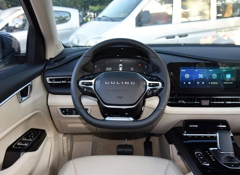 Desain Interior Mobil